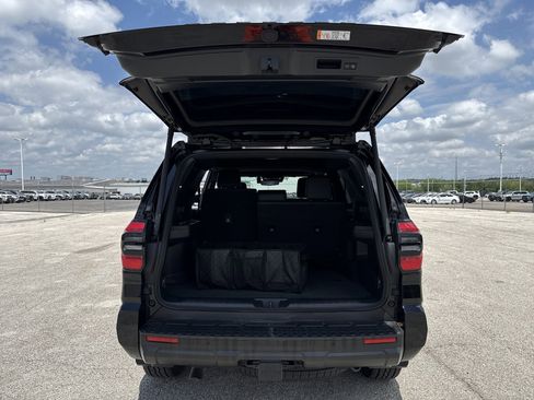 Certified 2025 Toyota 4Runner TRD Off-Road Premium w/ Tow Technology Package AWD/4WD image 21