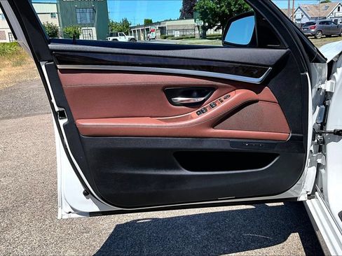 Used 2015 BMW 528i Sedan RWD image 22
