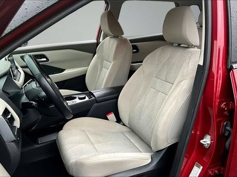 Used 2025 Nissan Rogue SV AWD/4WD image 21