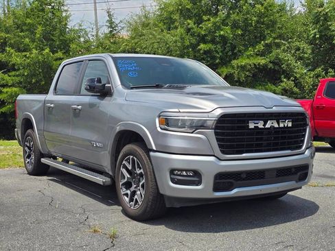 Used 2025 RAM 1500 Laramie w/ Sport Appearance Package AWD/4WD image 7