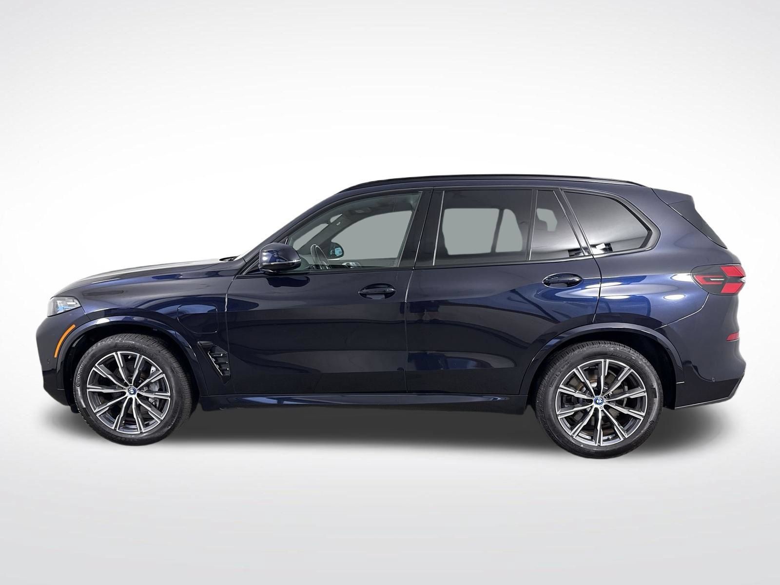 Used 2024 BMW X5 xDrive50e w/ M Sport Package AWD/4WD image 30