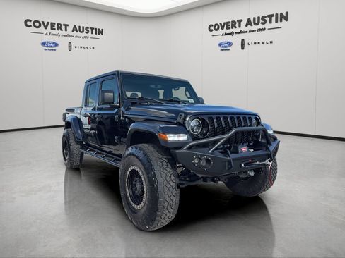 Used 2020 Jeep Gladiator Sport w/ Quick Order Package 24S AWD/4WD image 7