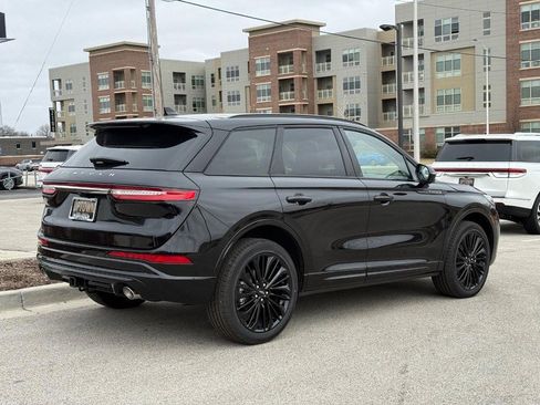 New 2026 Lincoln Corsair Premiere image 3