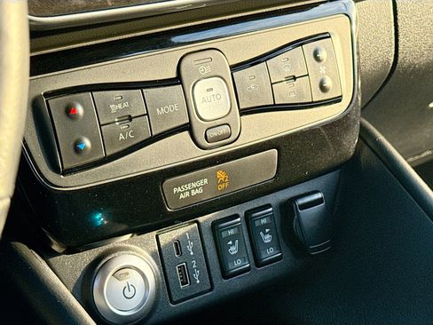 Used 2021 Nissan Leaf SL Plus image 10