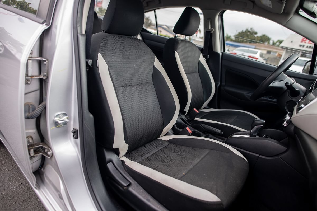 Used 2021 Nissan Versa SV FWD image 19