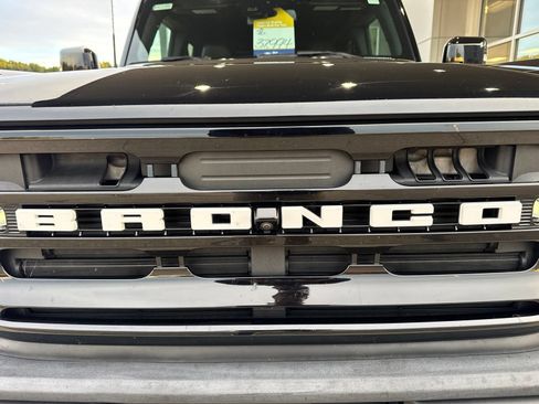 Used 2022 Ford Bronco Outer Banks AWD/4WD image 13
