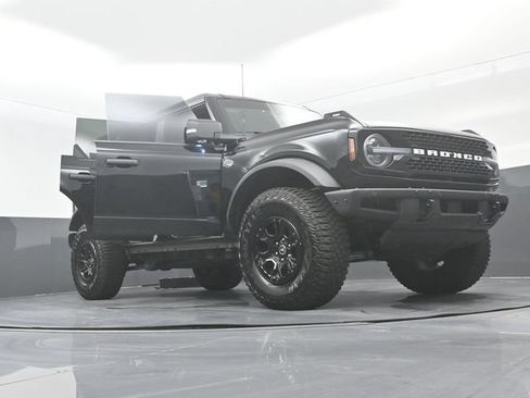 Certified 2024 Ford Bronco Wildtrak AWD/4WD image 32