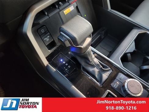 Used 2024 Toyota Tundra Limited image 23