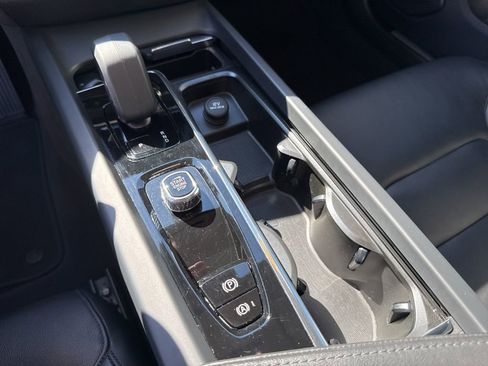 Used 2024 Volvo S60 B5 Core image 25