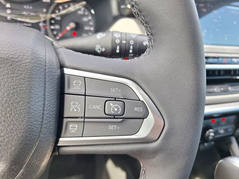 New 2026 Jeep Compass Limited image 22