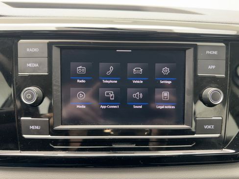 Used 2022 Volkswagen Taos S image 22