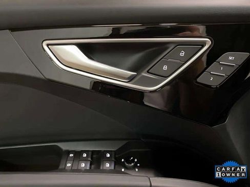 Used 2024 Audi Q4 e-tron Premium Plus image 30