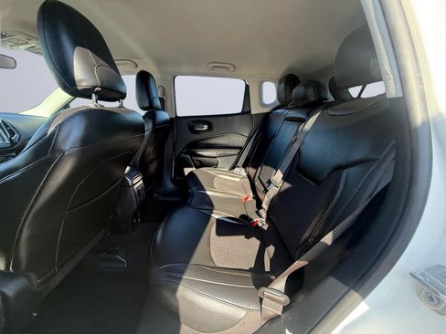 Used 2021 Jeep Compass Latitude FWD image 16