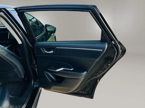 Used 2018 Honda Clarity Plug-In Hybrid image 22
