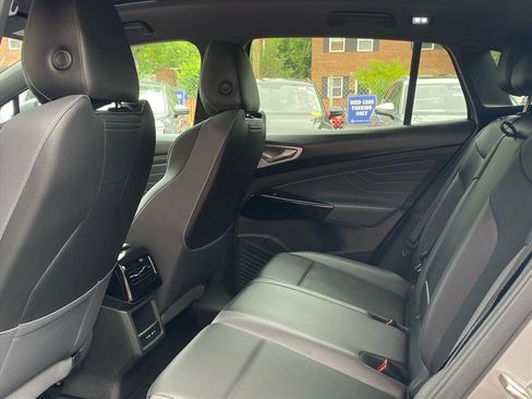 Certified 2023 Volkswagen ID.4 Pro S RWD image 19