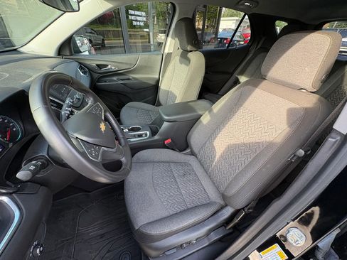 Used 2022 Chevrolet Equinox LT FWD image 12