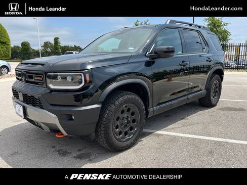 Certified 2026 Honda Passport TrailSport Elite image 1