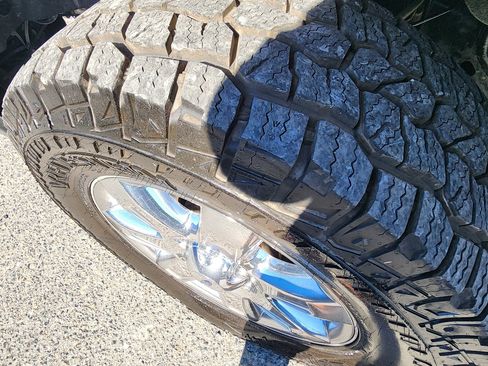 Used 2014 Ford F150 XLT w/ Equipment Group 302A Luxury image 38