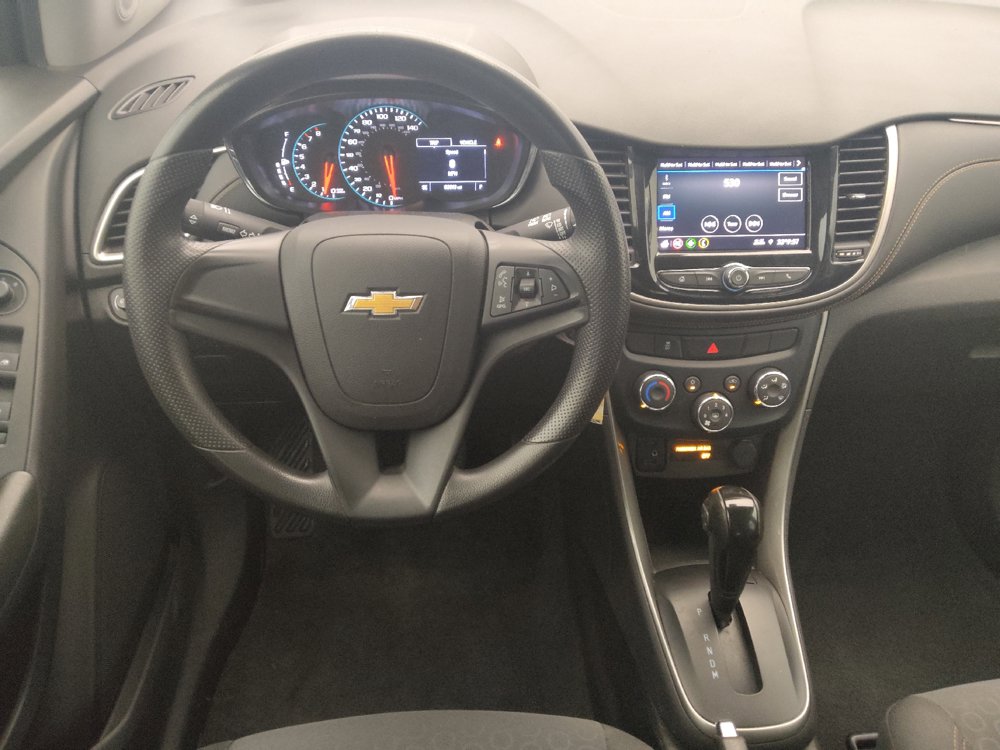 Used 2020 Chevrolet Trax LS FWD image 22