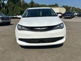 Used 2021 Chrysler Voyager Lxi image 3