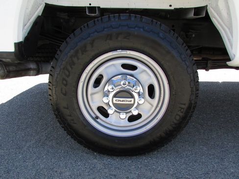 Used 2021 Ford F250 XL image 12