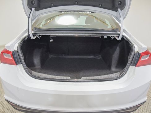 Used 2023 Chevrolet Malibu LT image 14