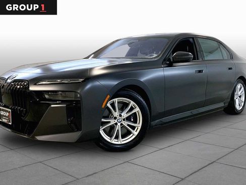 Certified 2023 BMW i7 xDrive60 w/ Executive Package 2 AWD/4WD image 1