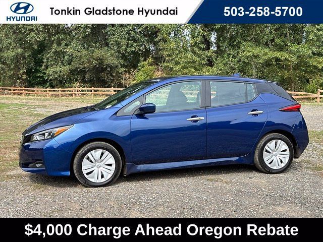 Used 2025 Nissan Leaf S FWD image 5