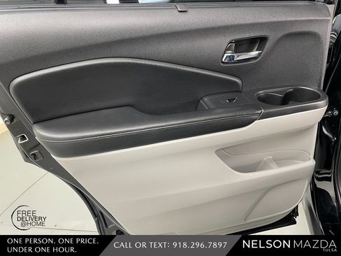 Used 2019 Honda Pilot Touring image 41