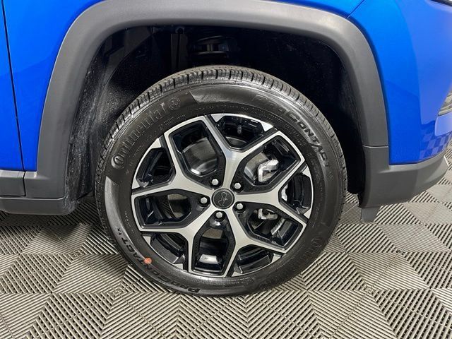 Used 2026 Jeep Compass Limited AWD/4WD image 9