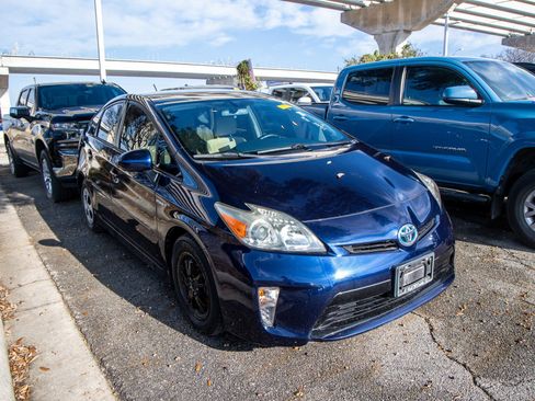Used 2015 Toyota Prius Three image 6