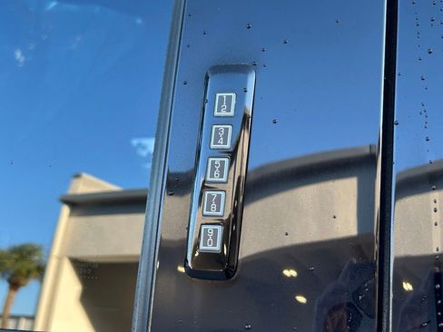 Used 2023 Ford F150 Raptor w/ Raptor 37 Performance Package AWD/4WD image 17