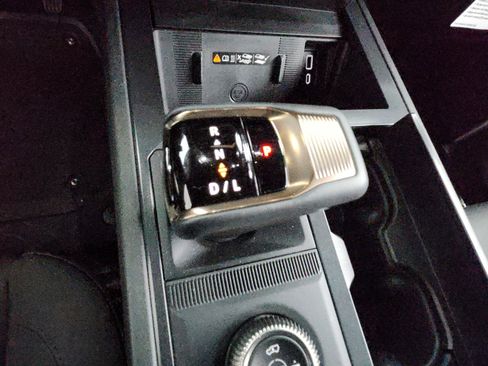 New 2024 GMC Hummer EV 3X w/ LPO, Illumination Package image 20