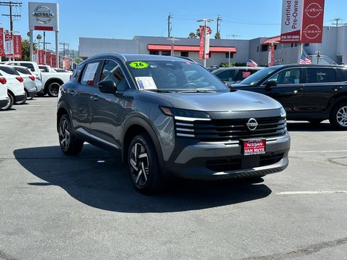 Used 2026 Nissan Kicks SV FWD image 9