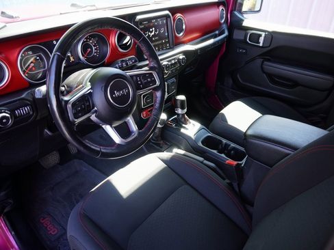 Used 2022 Jeep Wrangler Unlimited Rubicon w/ LED Lighting Group image 11