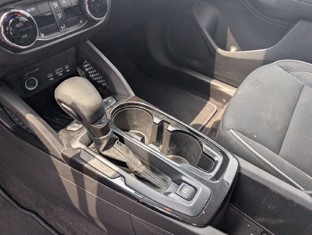 Used 2023 Chevrolet TrailBlazer LT w/ Convenience Package FWD image 21