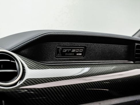 Used 2022 Ford Mustang Shelby GT500 w/ Carbon Fiber Track Pack RWD image 78