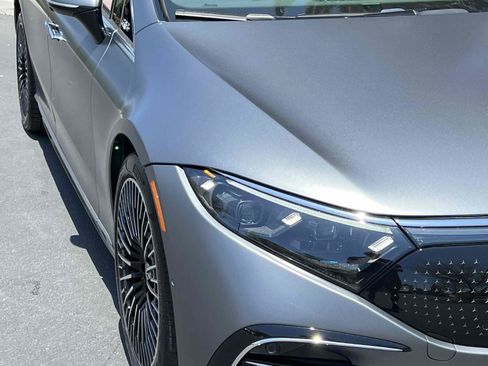 Used 2022 Mercedes-Benz EQS 450+ Sedan image 47