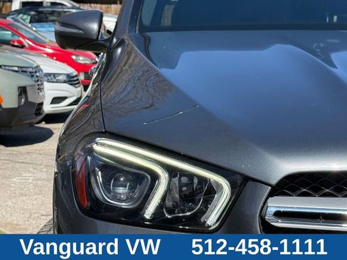 Used 2022 Mercedes-Benz GLE 350 4MATIC w/ Premium Package image 3