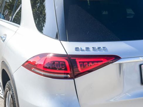 Used 2020 Mercedes-Benz GLE 350 w/ Premium Package image 10