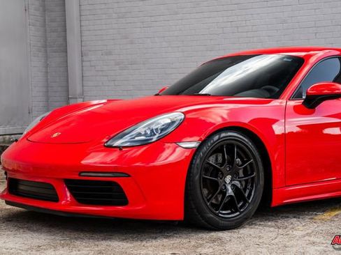 Used 2018 Porsche 718 Cayman RWD image 48