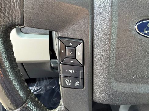 Used 2011 Ford F150 Lariat w/ Lariat Chrome Pkg image 26