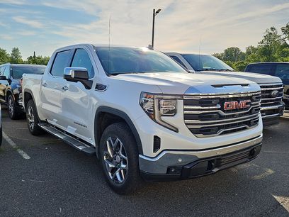 Used 2024 GMC Sierra 1500 SLT w/ SLT Premium Plus Package