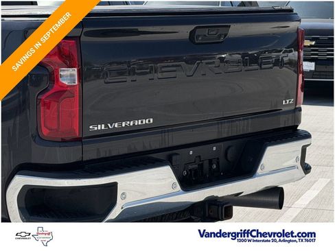 Used 2024 Chevrolet Silverado 2500 LTZ w/ LTZ Convenience Package AWD/4WD image 6