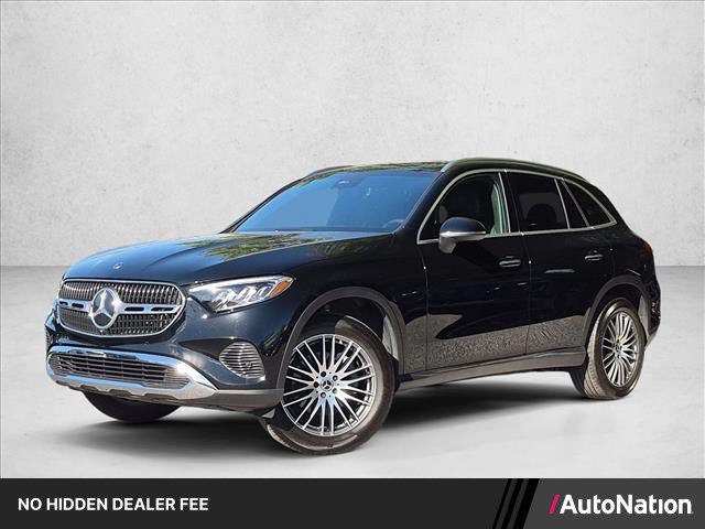 Used 2025 Mercedes-Benz GLC 300 4MATIC image 1