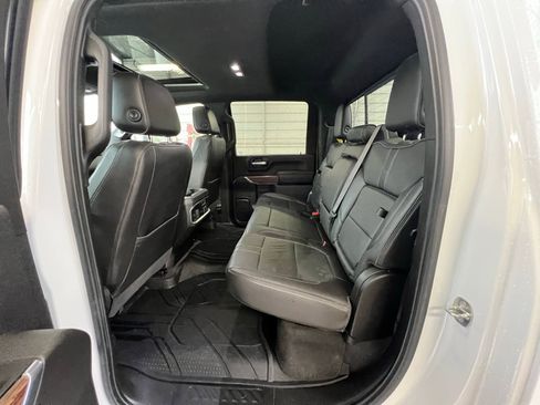 Used 2020 Chevrolet Silverado 3500 High Country image 19