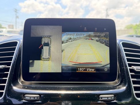 Used 2017 Mercedes-Benz GLS 450 4MATIC image 22