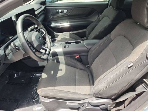 Used 2025 Ford Mustang Coupe RWD image 35