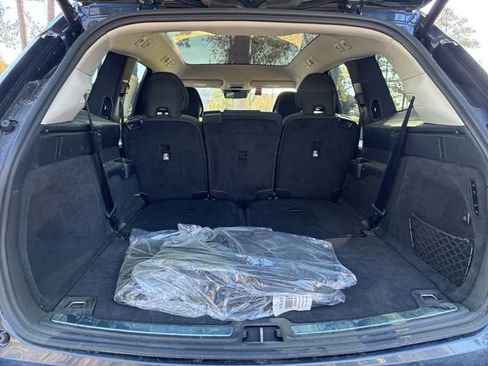 New 2025 Volvo EX90 Ultra image 18