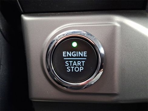 Certified 2022 Ford F150 XLT w/ Equipment Group 302A High image 22